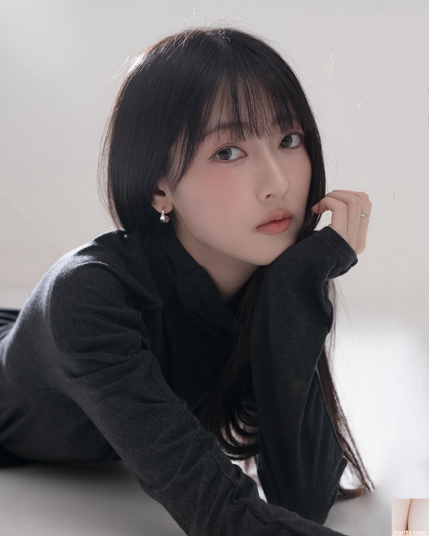 La belle fille d&rsquo;à côté « Wu Fang » est si heureuse avec Fair Body Beauty (10p)