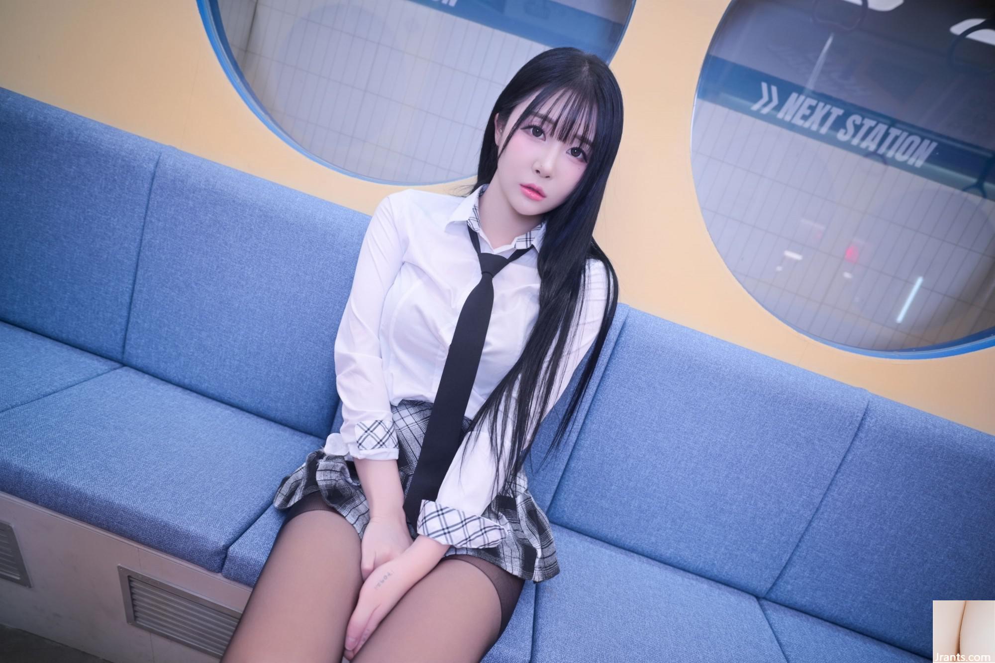 (مجموعة عبر الإنترنت) النموذج الكوري BOMI &#8220;طالبة في المترو&#8221; صورة الرفاهية (103p)