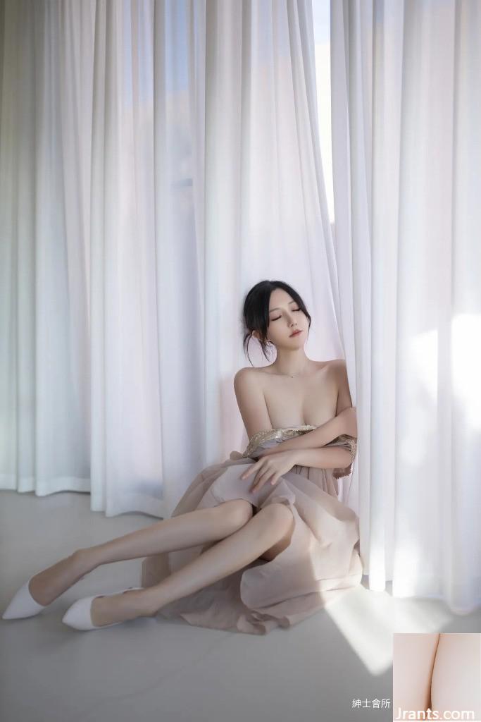 Caviar Fish Strap Boobs အမျိုးသမီး (101p)