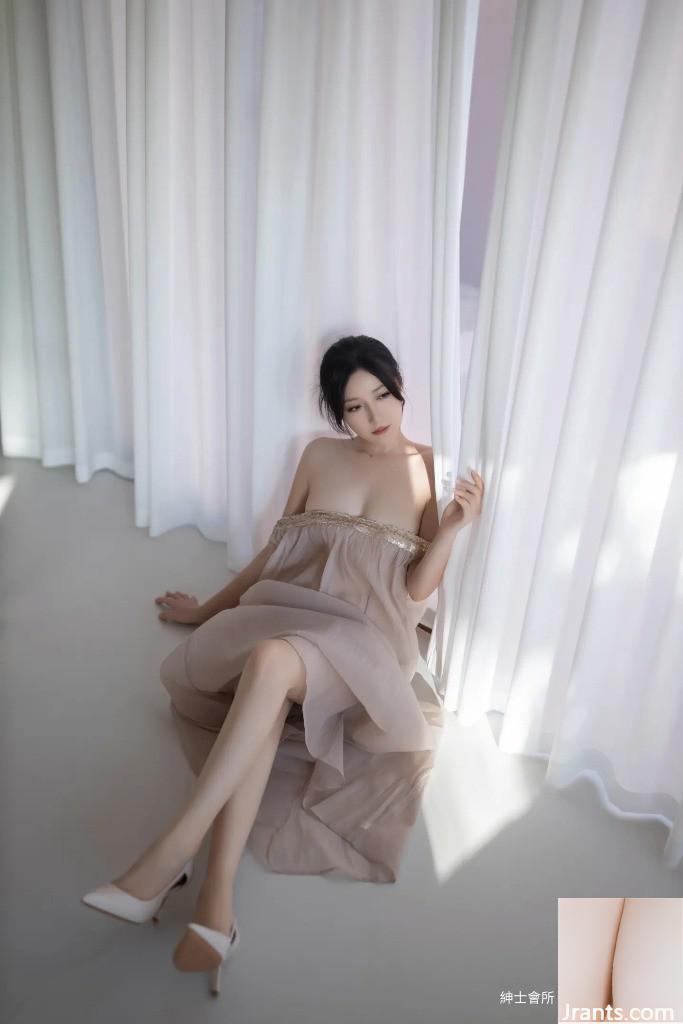 Caviar Fish Strap Boobs အမျိုးသမီး (101p)