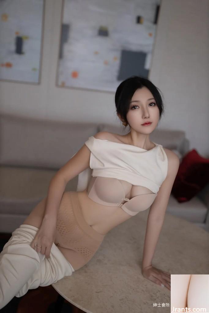 كافيار أسماك مكان عمل النساء (120 بكسل)