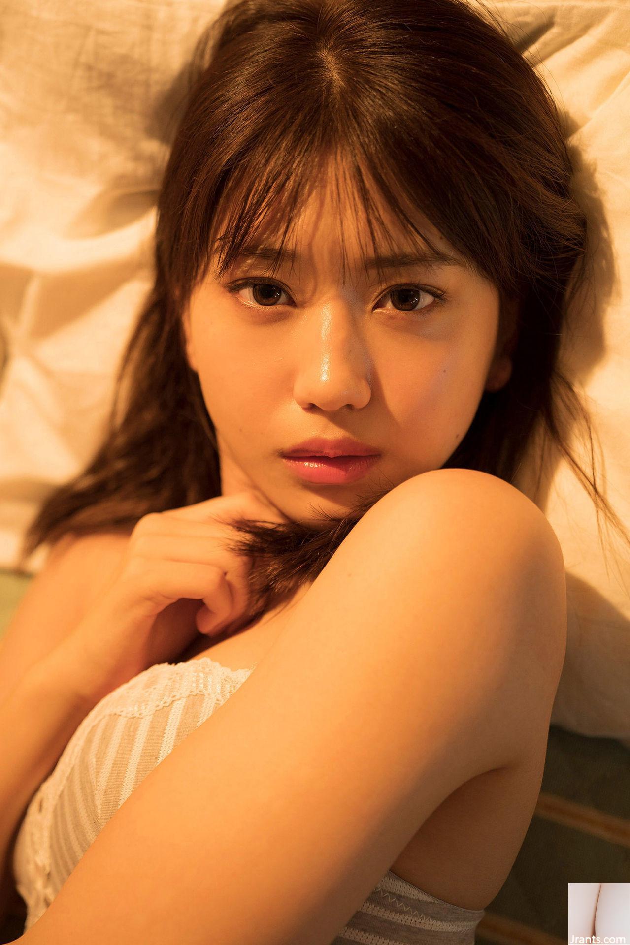 (Shirashishi Yui) တိုက်ခိုက်ရေးအာဏာနှင့်ပြည့်ဝသည်။ လူတွေကိုစိတ်ကူးယဉ်ဖို့စိတ်အနှောင့်အယှက်ဖြစ်စေတဲ့ရုပ်ပုံများ (36p)