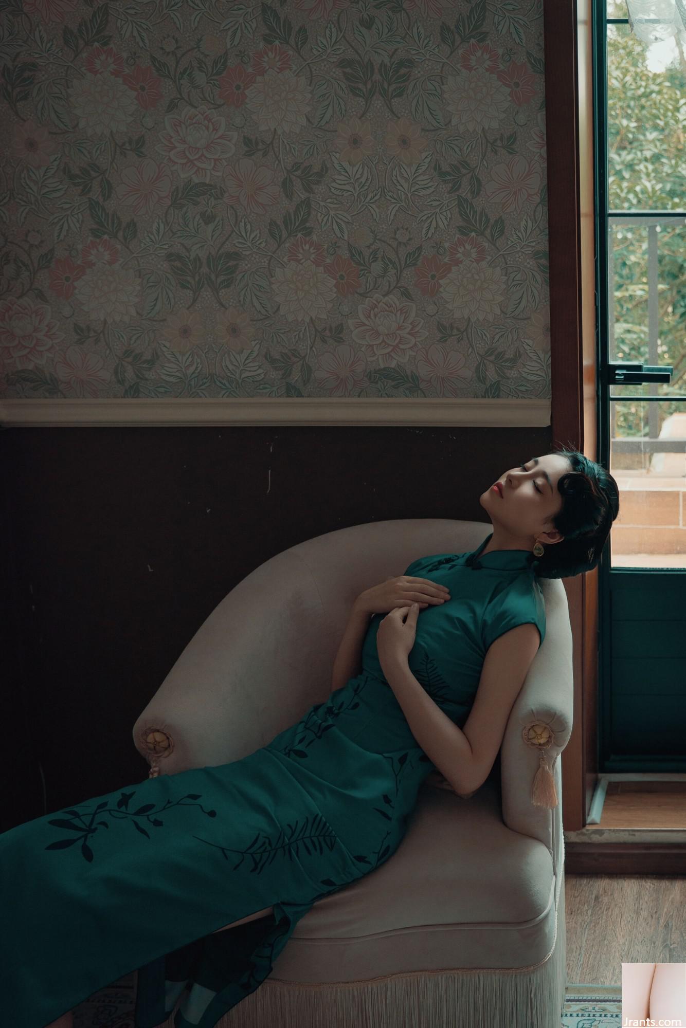 (Foto de conjunto de modelos chineses) Nnian&#8221;Flores no mar&#8221; (80p)