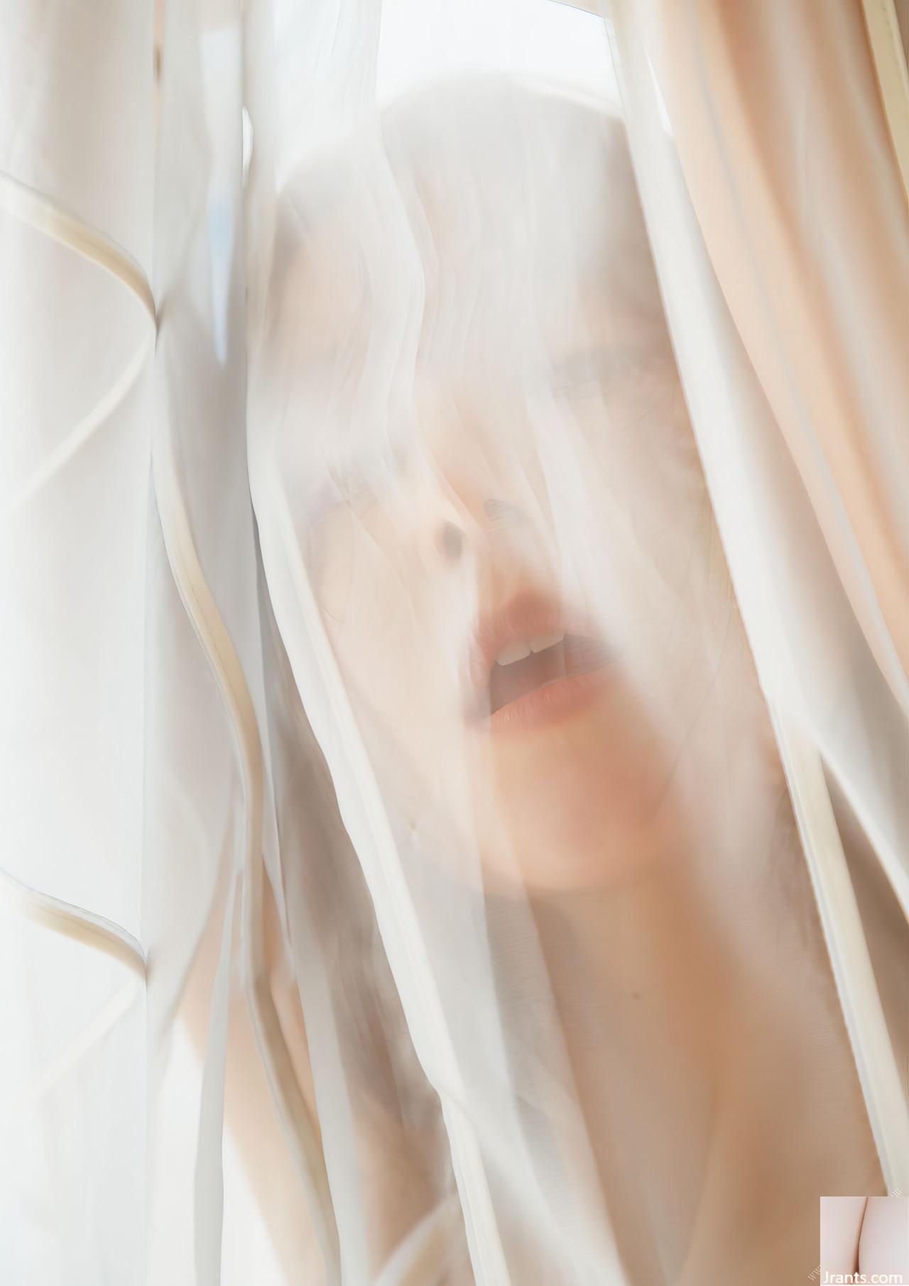(トリンドル Rena) La rainure profonde ne peut pas être cachée &#8230; la figure chaude est si attrayante (33p)