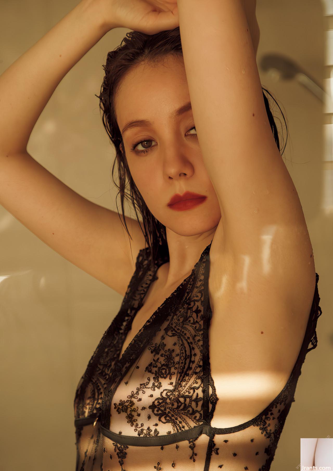 (トリンドル Rena) La rainure profonde ne peut pas être cachée &#8230; la figure chaude est si attrayante (33p)