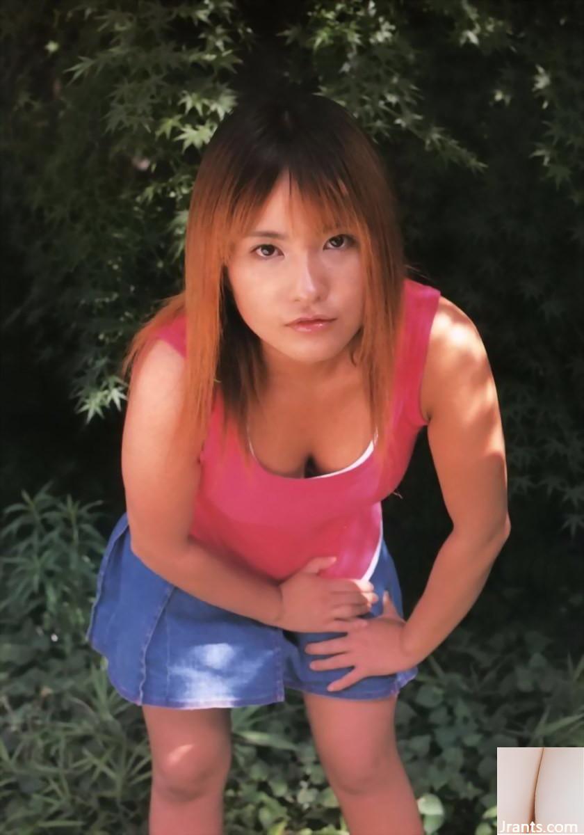 Aizawa Momo Porn Star in Ura-Books September 2004 Fairy Land-(53p)