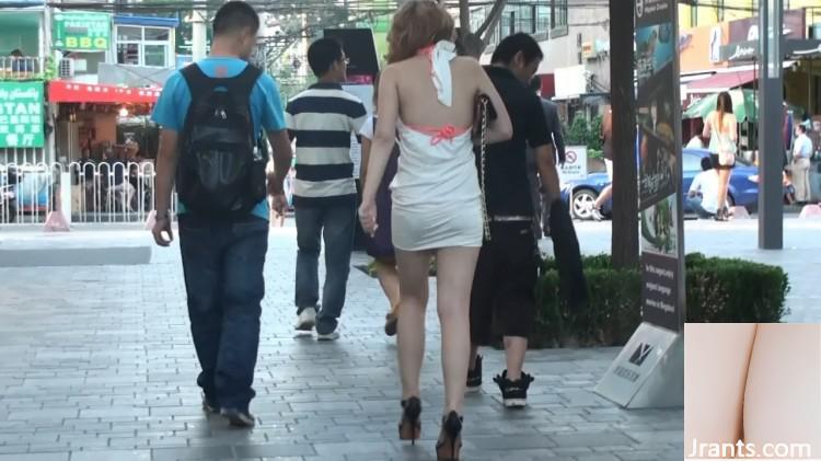 (Collection en ligne) Suivez la rue pour prendre des photos de la fille sexy portant une tenue rose sans dos (21p)