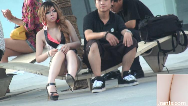 (Collection en ligne) Suivez la rue pour prendre des photos de la fille sexy portant une tenue rose sans dos (21p)