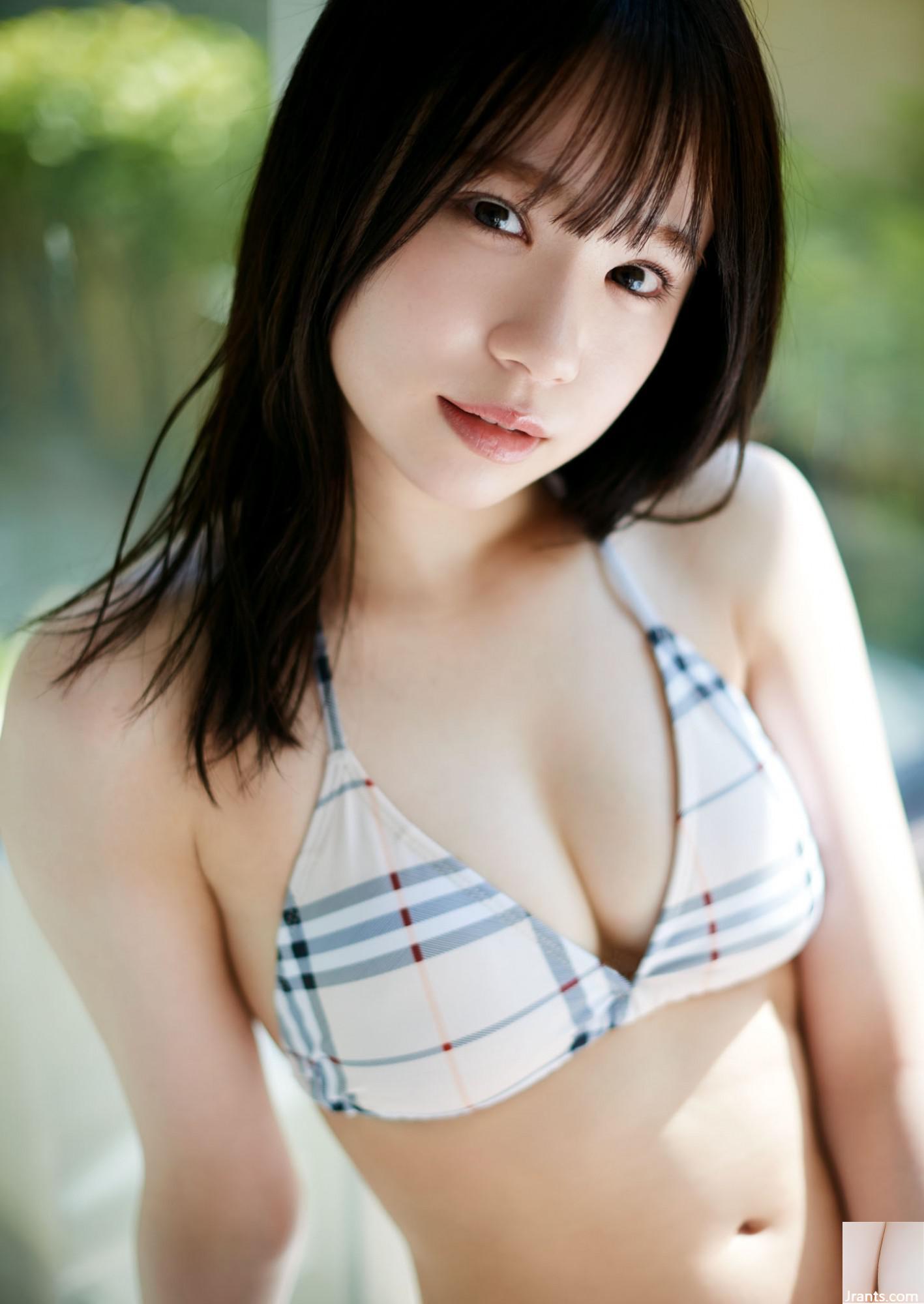 (Mimida Shiori) des yeux beaux et charmants et une figure gracieuse (36p)