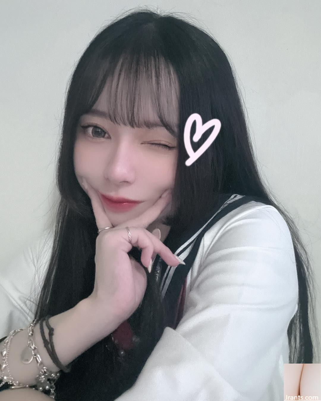 Gadis temperamental &#8220;lin han&#8221; memiliki pinggang tipis dan payudara besar, yang sangat menarik (10p)