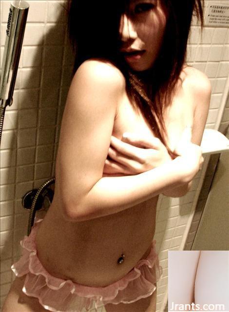 Sexy ထိုင်ဝမ်မိန်းကလေး Landy (10p)