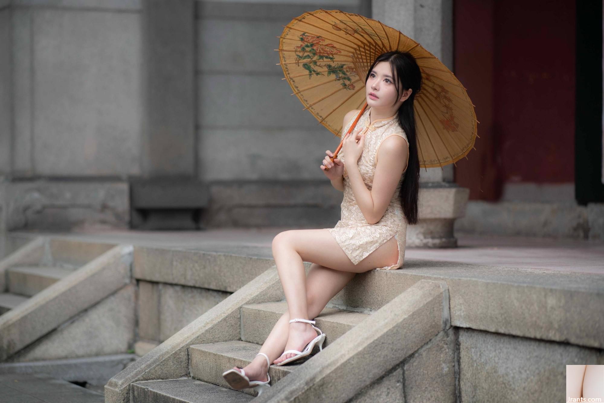 (Bab ekstra kaki cantik) model berkaki panjang aurora pendek cheongsam bertumit tinggi kaki indah 3 (71p)