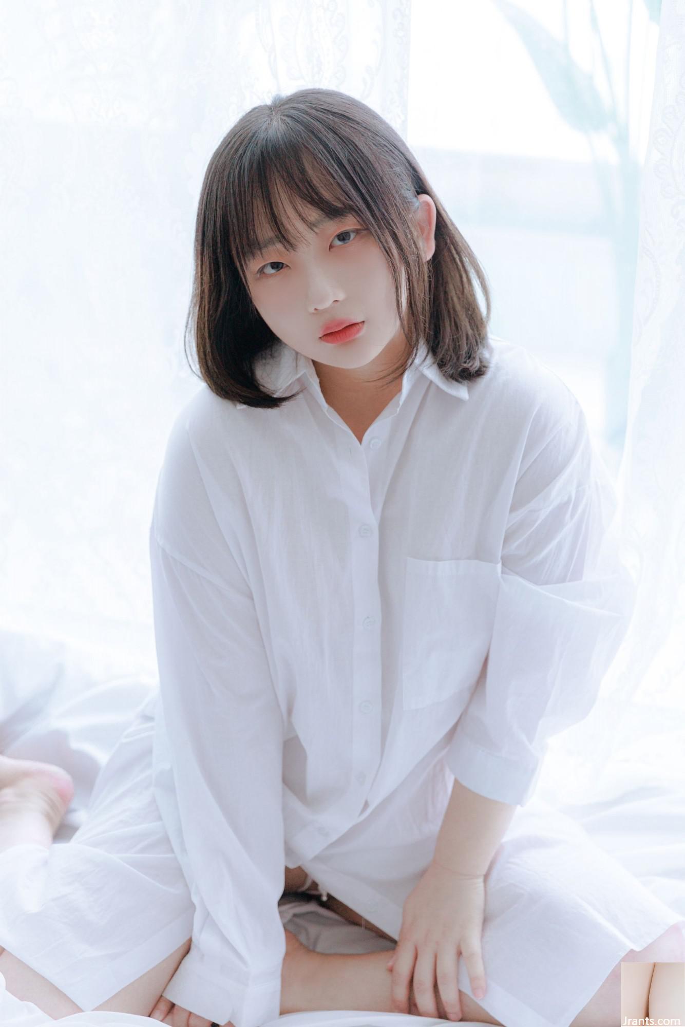 (مجموعة عبر الإنترنت) نموذج كوري &#8220;Rainy Day&#8221; VIP Welfare Picture (61p)