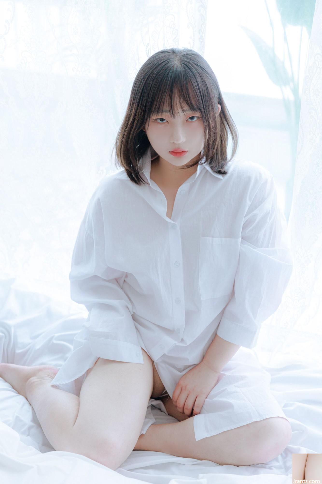 (مجموعة عبر الإنترنت) نموذج كوري &#8220;Rainy Day&#8221; VIP Welfare Picture (61p)
