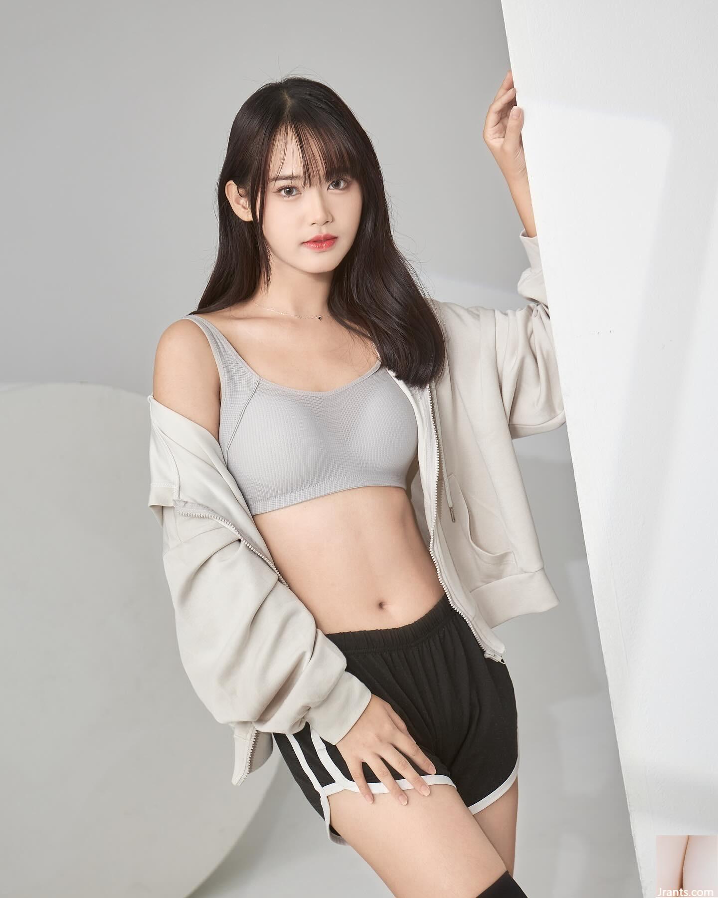Hot Girl &#8220; Black Tea Black_chat Tea&#8221;  Sexy နှင့် Liberated ဆိုးရှားလှသည့်ဆိုးကျိုးအမြင်အာရုံ &#8220; 10p)