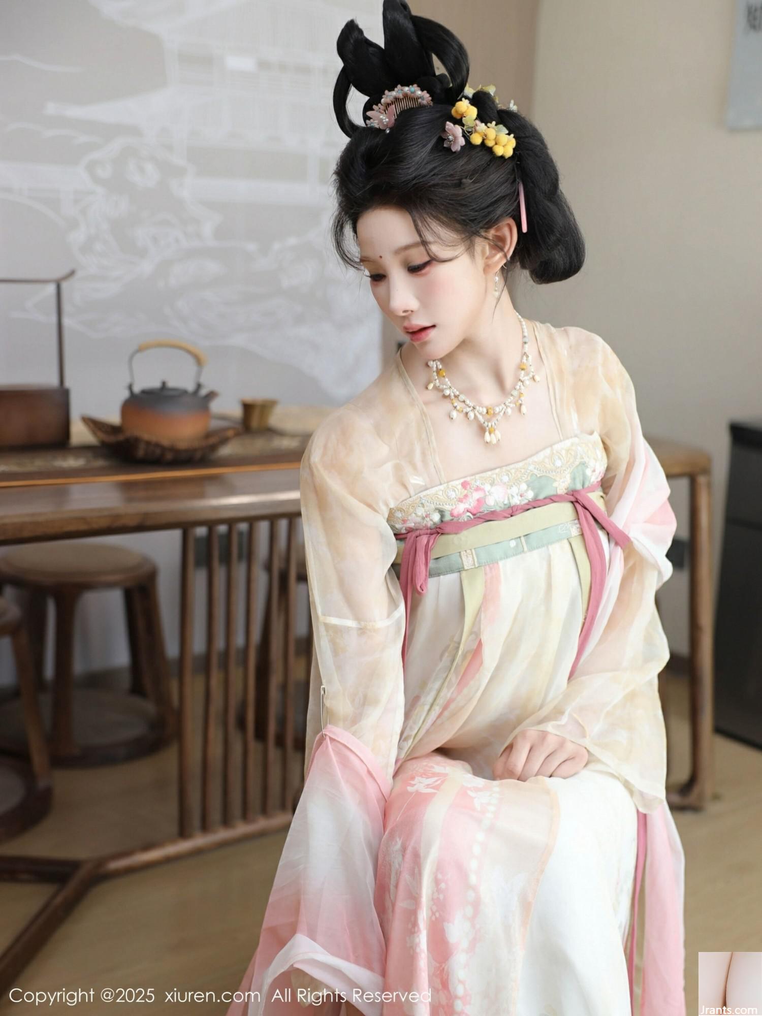 (XiuRen) 2025.08.13 No.10645 Li Shuang&#39;er ၏ဗားရှင်းအပြည့်အစုံ (83p)