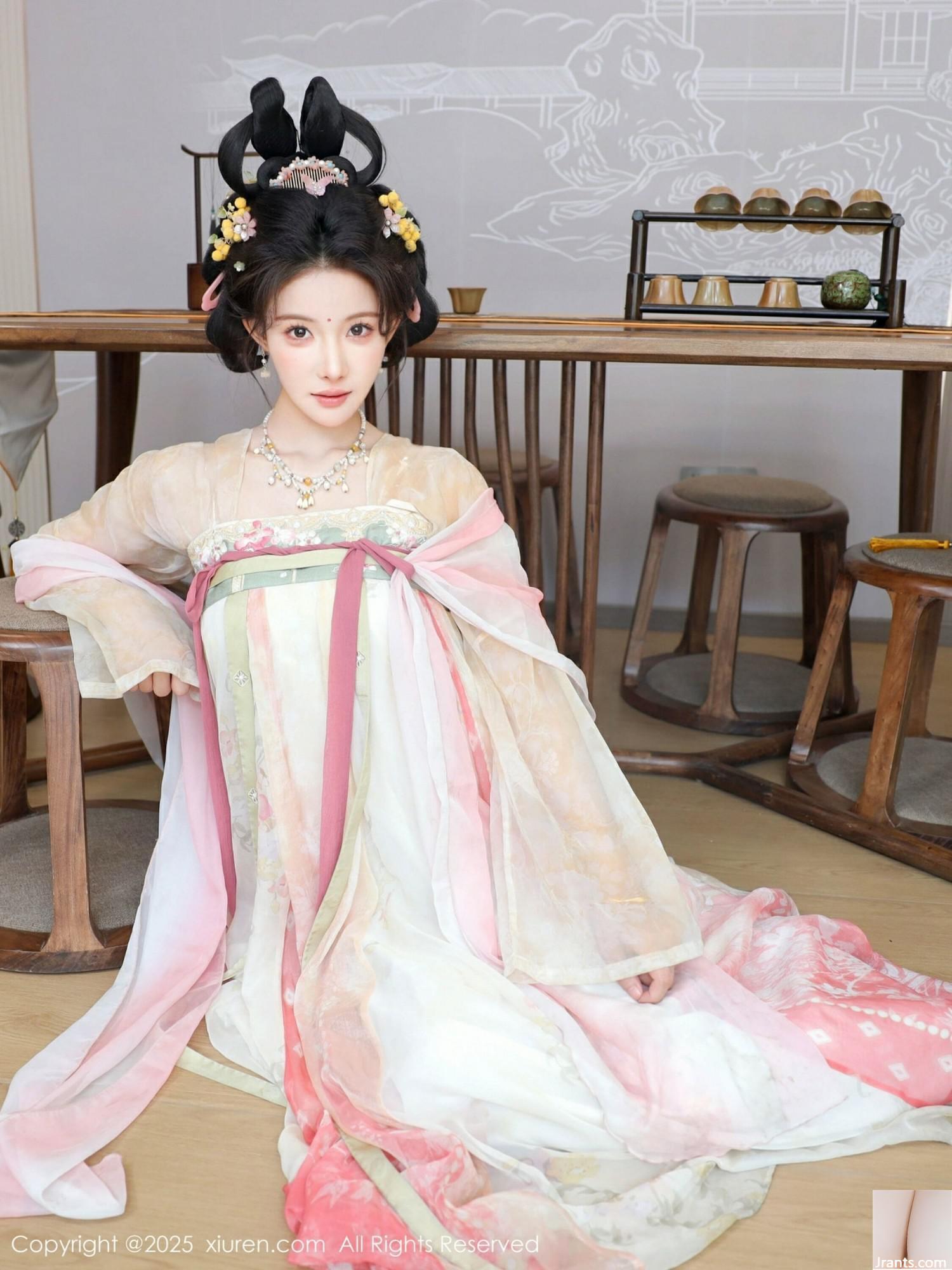 (XiuRen) 2025.08.13 No.10645 Li Shuang&#39;er ၏ဗားရှင်းအပြည့်အစုံ (83p)