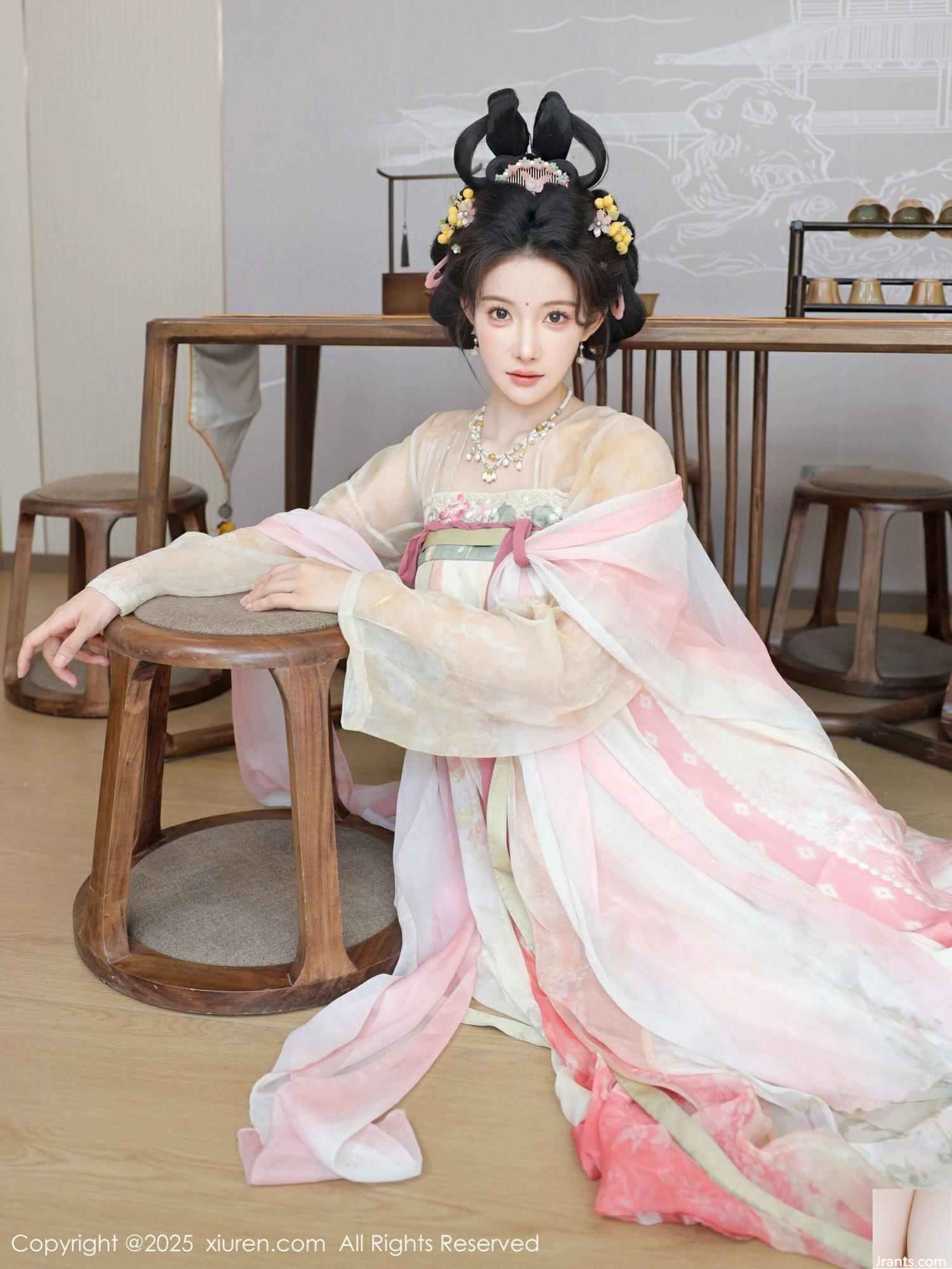 (XiuRen) 2025.08.13 No.10645 Li Shuang&#39;er ၏ဗားရှင်းအပြည့်အစုံ (83p)
