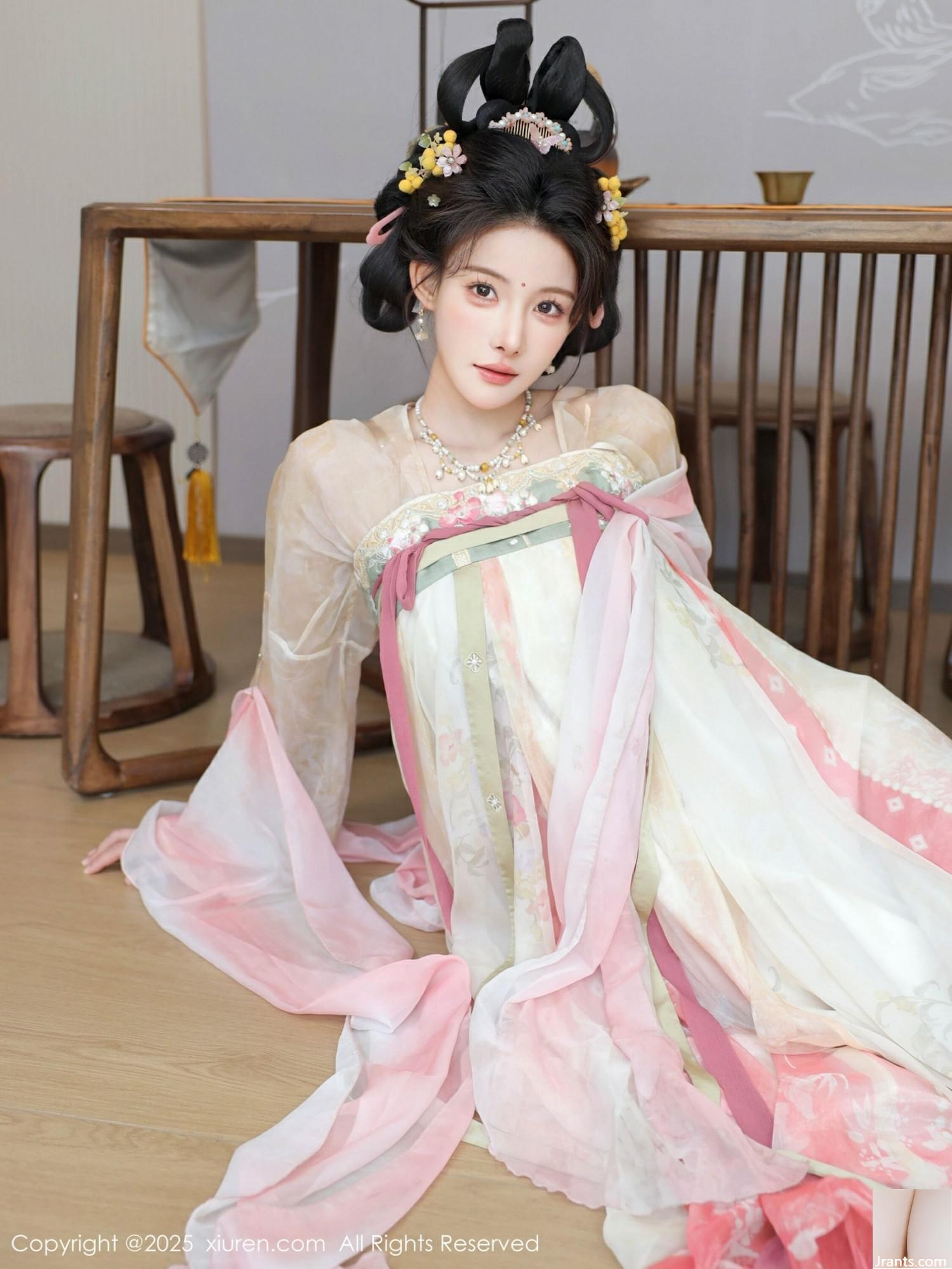 (XiuRen) 2025.08.13 No.10645 Li Shuang&#39;er ၏ဗားရှင်းအပြည့်အစုံ (83p)