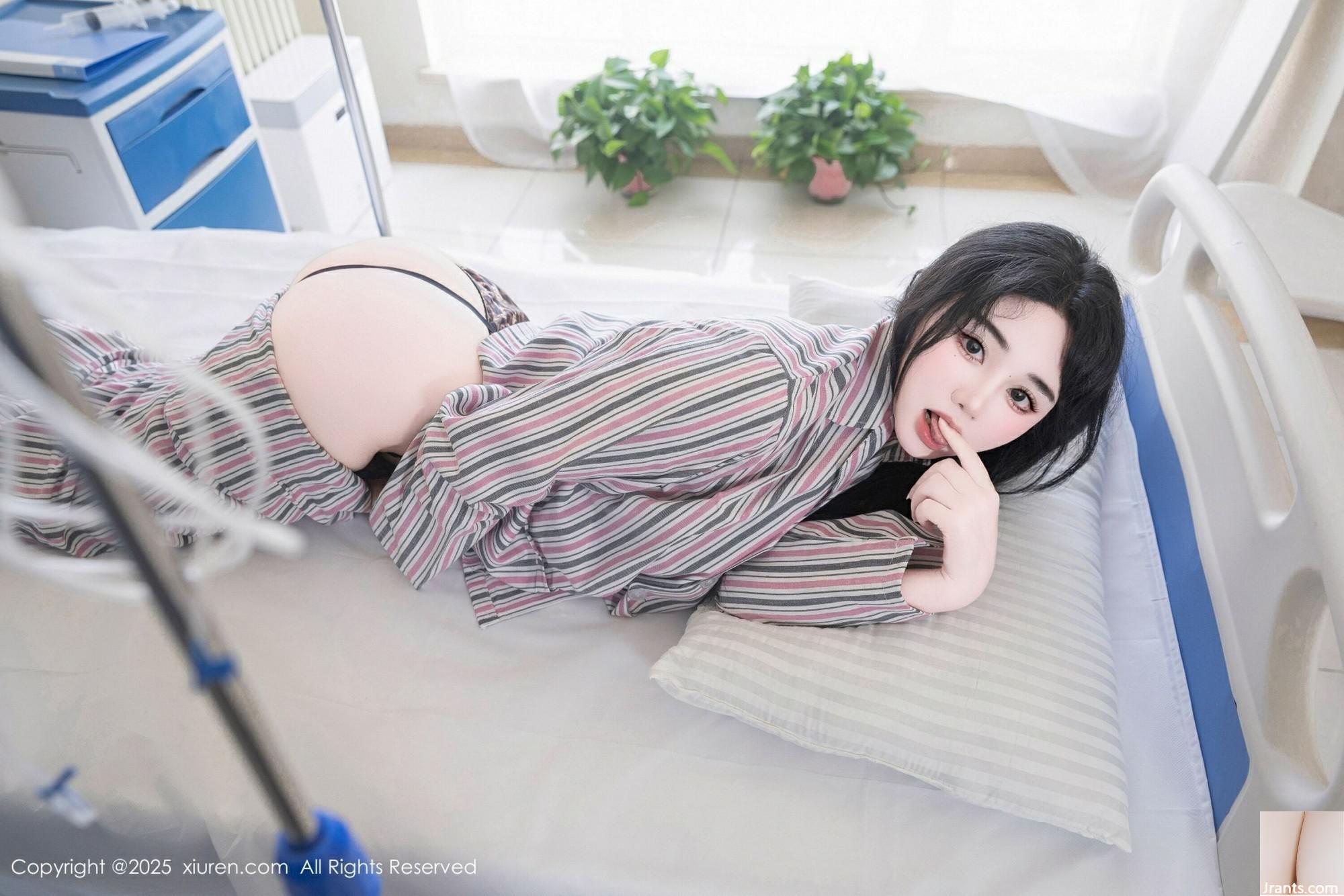 ((XiuRen) 2025.08.14 No.10648 Xixi يحب تناول الفراولة النسخة كاملة الصورة (81p)