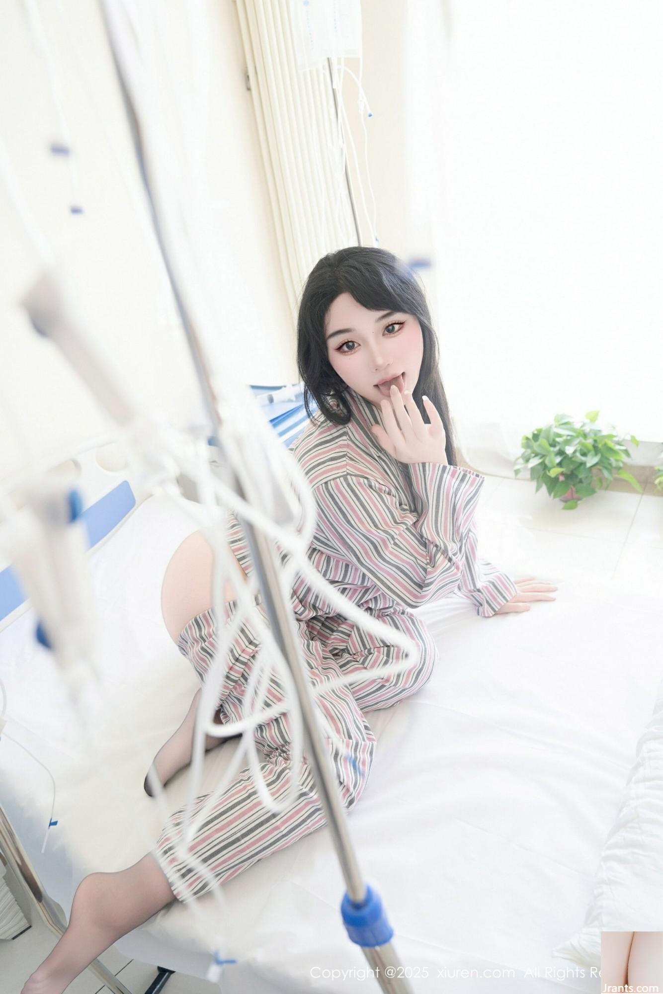 ((XiuRen) 2025.08.14 No.10648 Xixi يحب تناول الفراولة النسخة كاملة الصورة (81p)