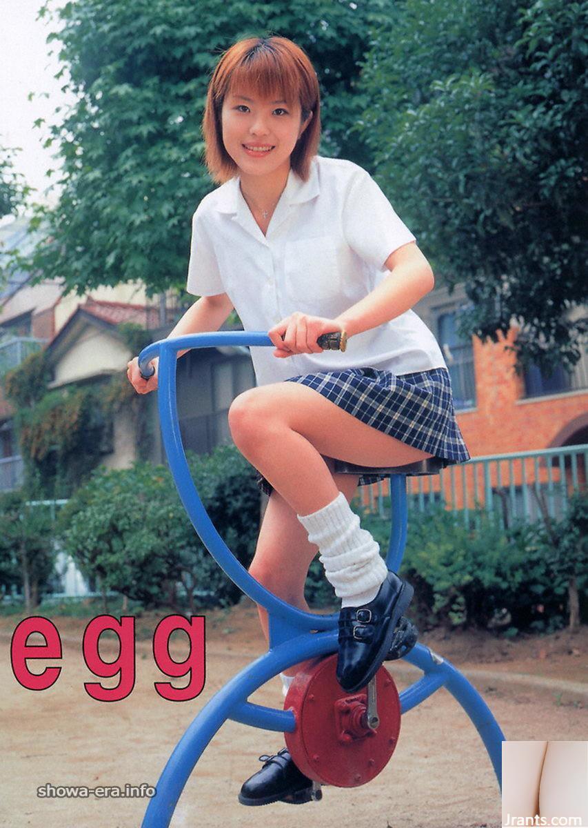 Star du porno dans Ura-Books Egg (52p)