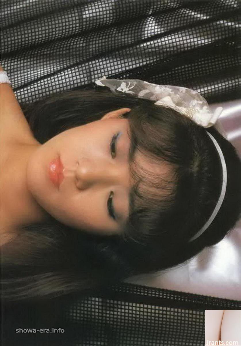 Estrela pornô em Ura-Books Essential Yumido Co., Ltd.