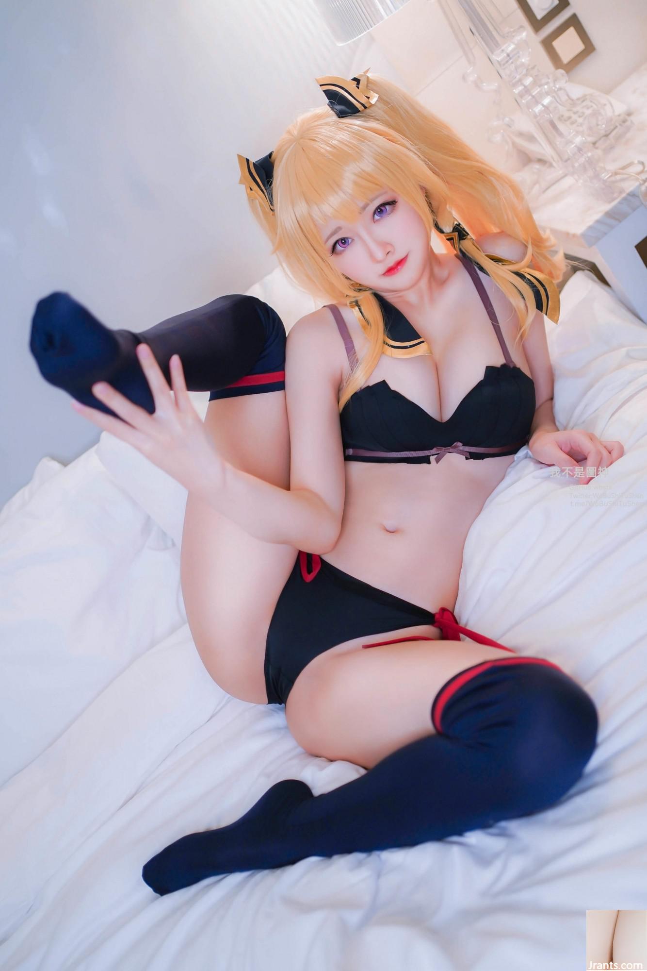 Cos girl arty yati &#8211; sorcière (22p)