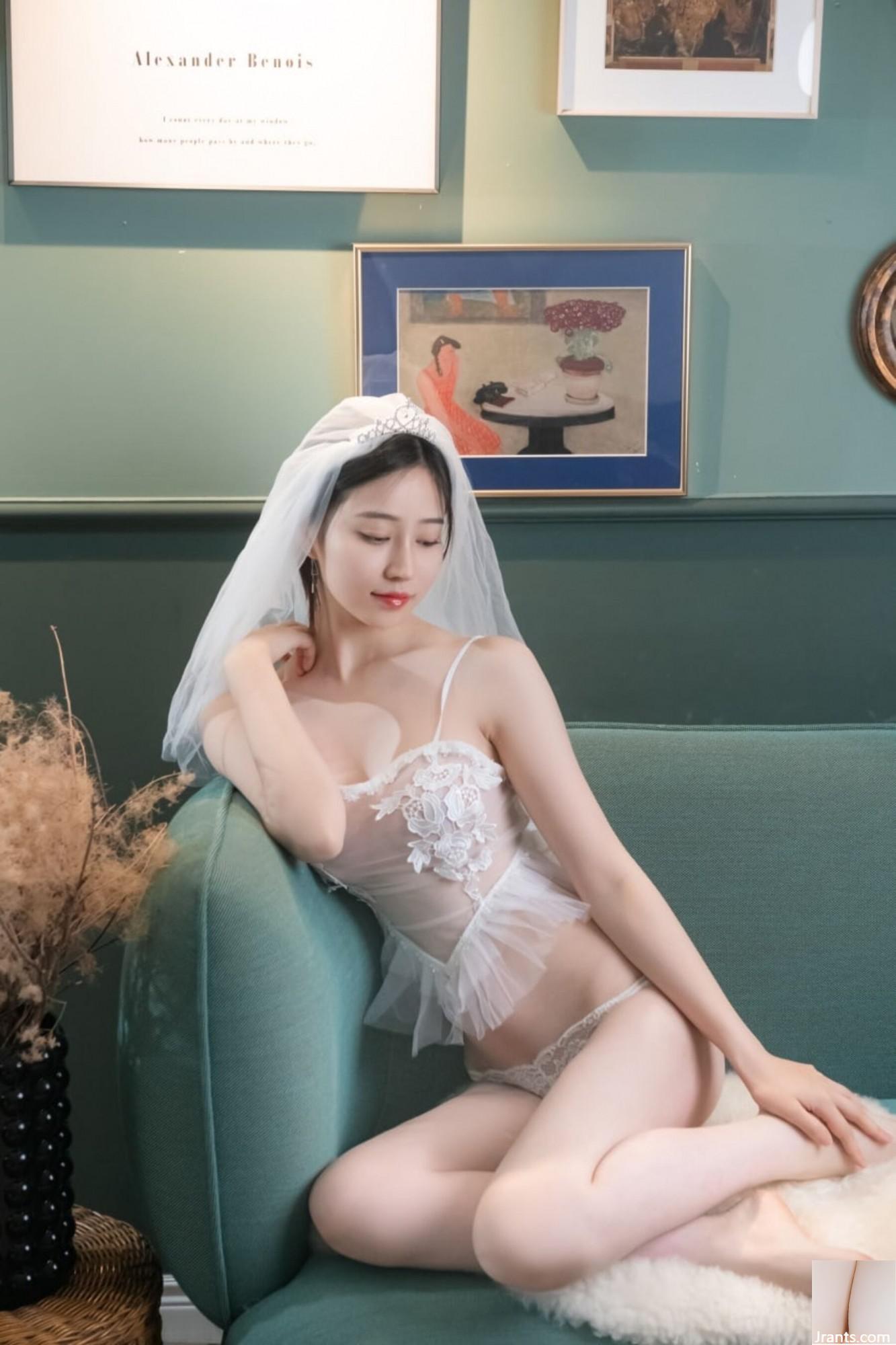 (Modèle national corps humain) Nnian »Petite robe de mariée » (26p)