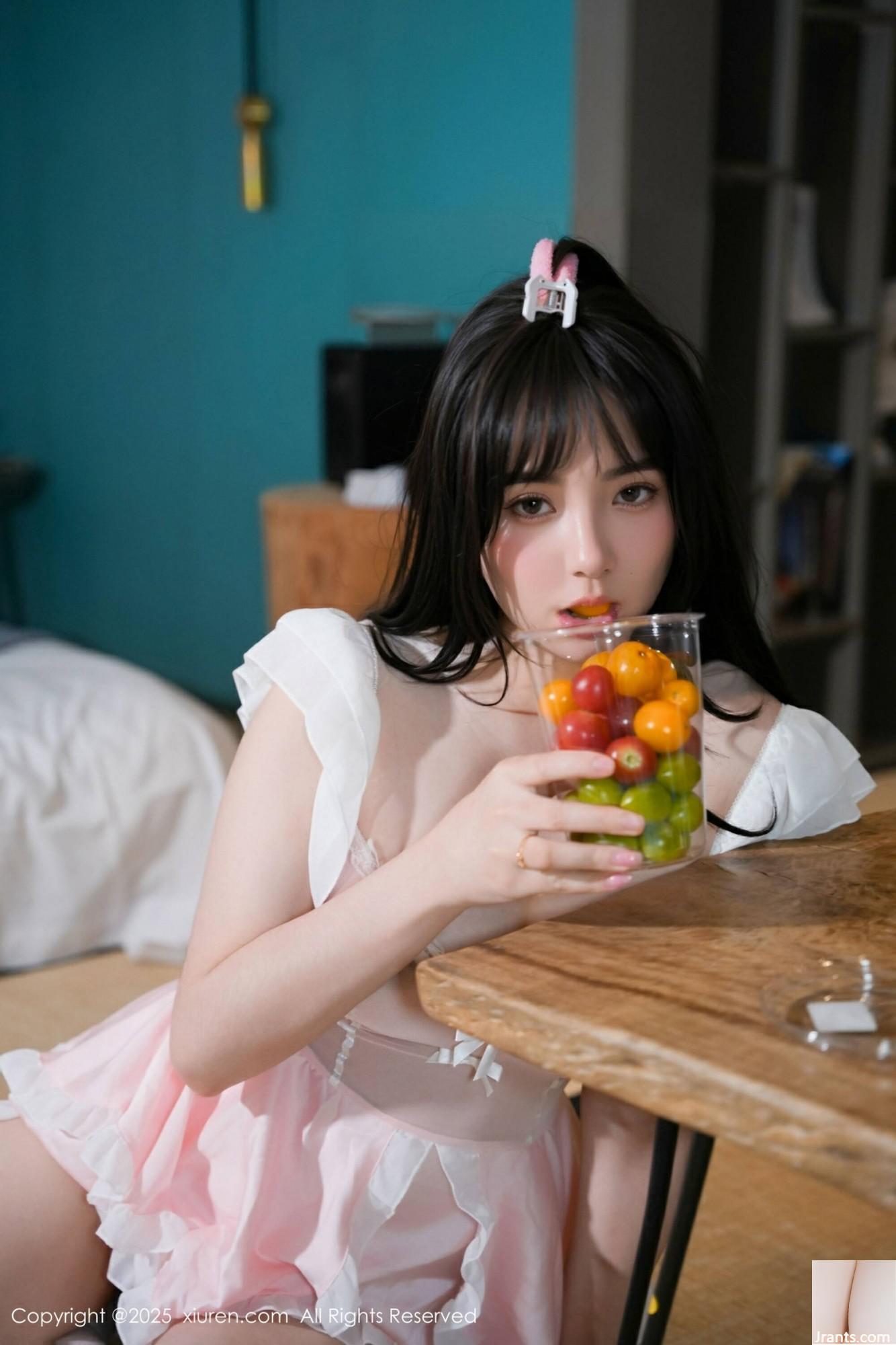 (XiuRen) 2025.08.15 No.10653 Yumuşak ve Aşk Tam Sürüm Fotoğrafı (56P)