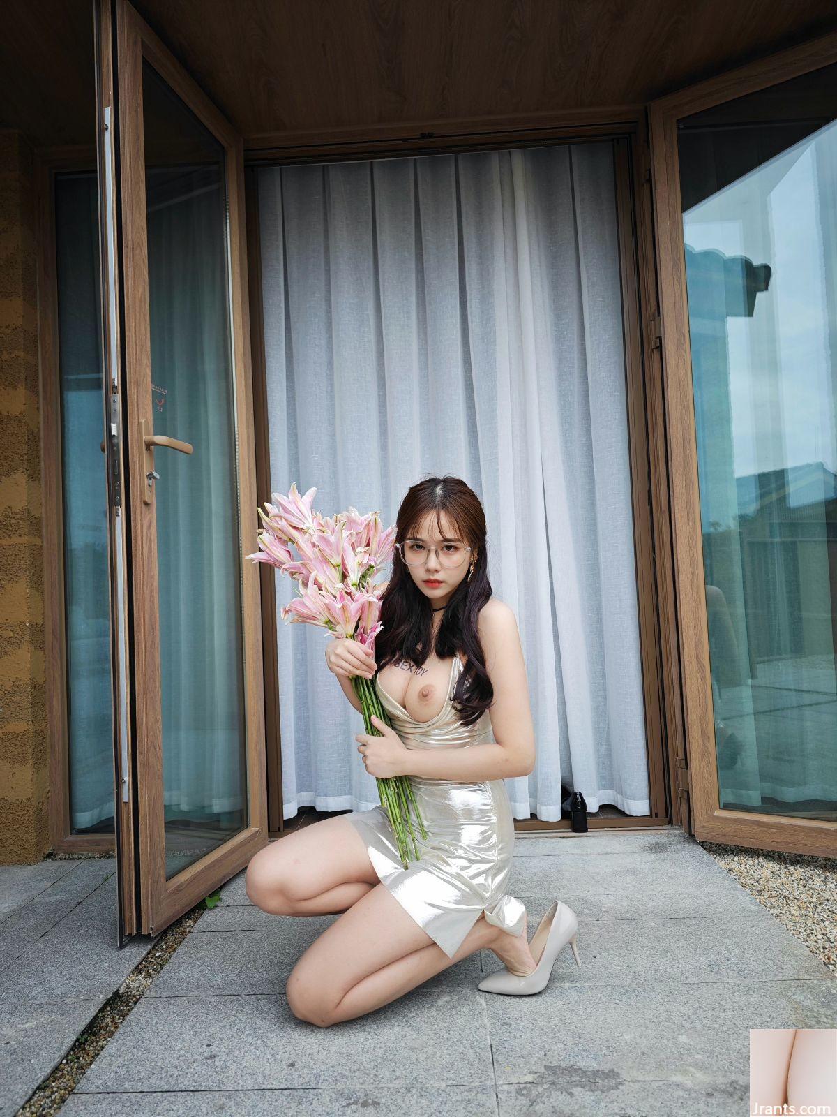 시즌 사진 흰색 특허 가죽 드레스 (33p)