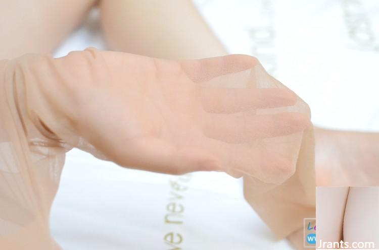 (Legku Photo) رقم 007 إغراء الفتاة ذات الأرجل الطويلة تمزيق لحم الخنزير (33p)