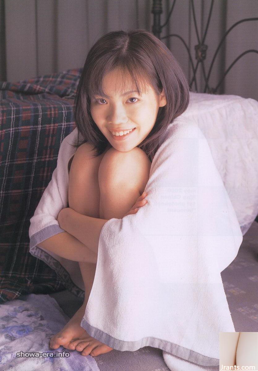 Chinen Rina Pornostar in Ura-Books Innocent (53p)