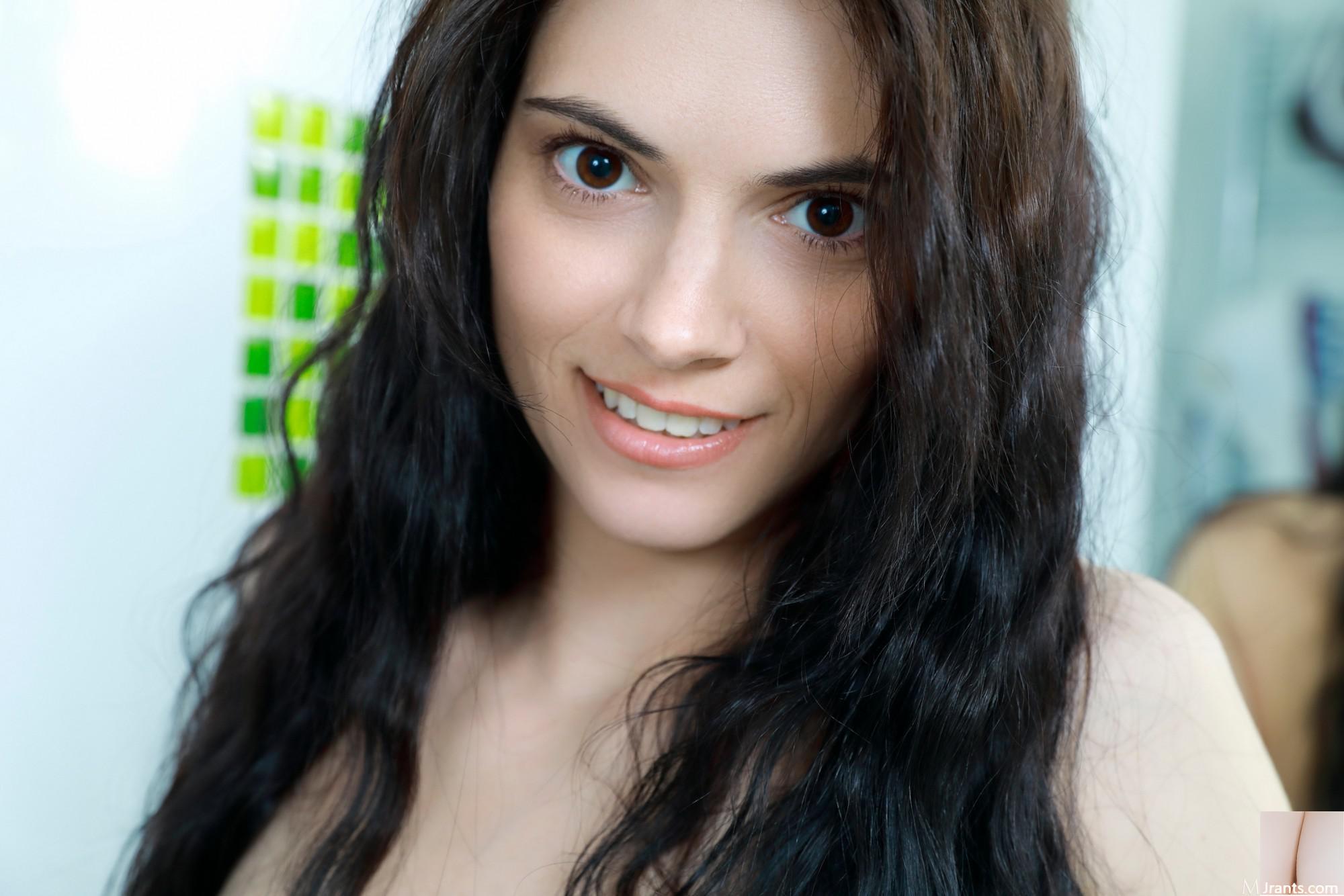 Aleksandrina &#8211; کاشی کاری (114p)
