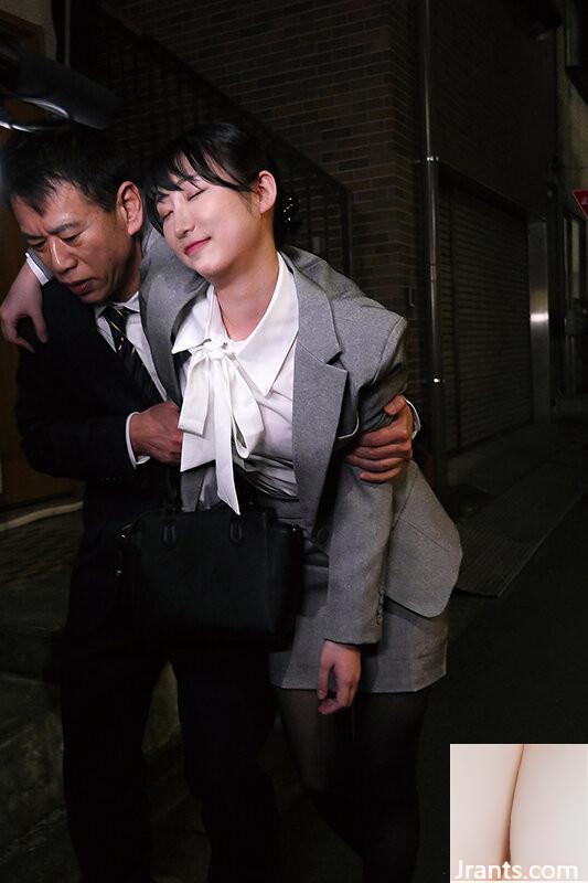 Yukishiro Miho: Eine unzüchtige Angestellte, die vorgibt, zu viel zu trinken und ihren großen Dick -Chef Yukishiro Miho (21p) verführt