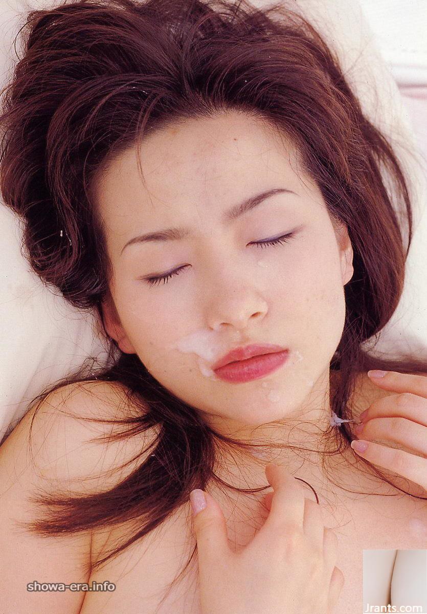 Yoshii Miki (در حال حاضر Ryoko Izawa) ستاره پورنو در Ura-Books Love Yoshii Miki (52p)