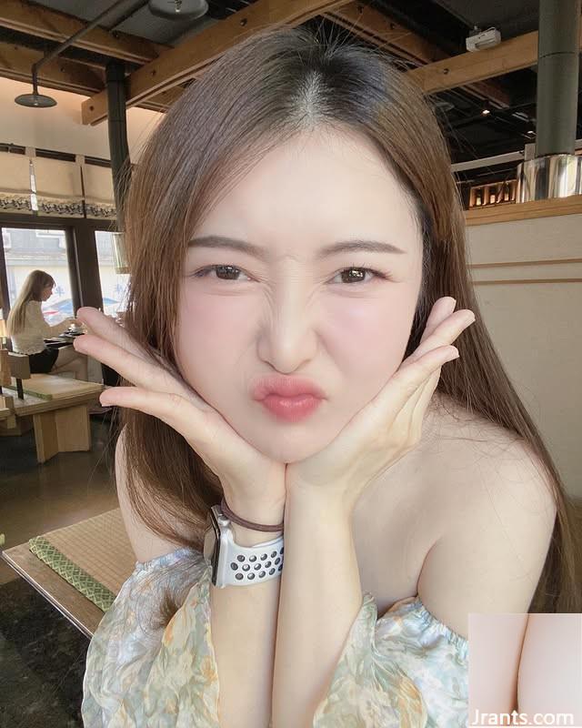 높은 외관 + 최고 품질의 체형 &#8220;Avril Huang Yijing&#8221;은 견딜 수 없습니다 (11p)
