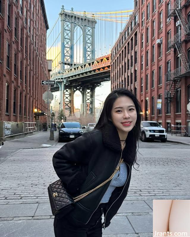 « Yuting Zhang » a une figure d&rsquo;ecstasy (11p)