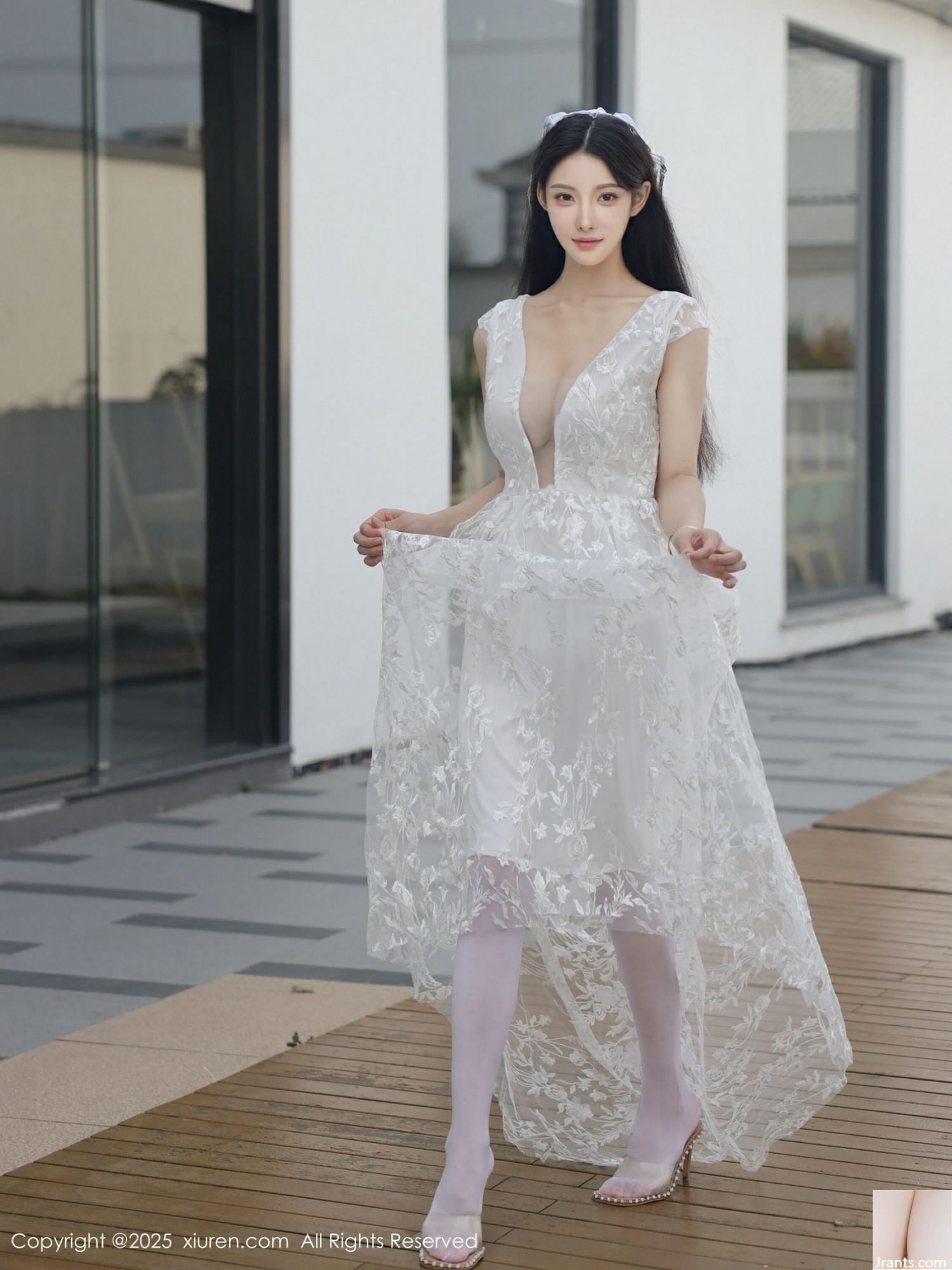 (XiuRen) 2025.08.18 No.10661 عکس نسخه کامل Li Shuang&#39;er (83p)