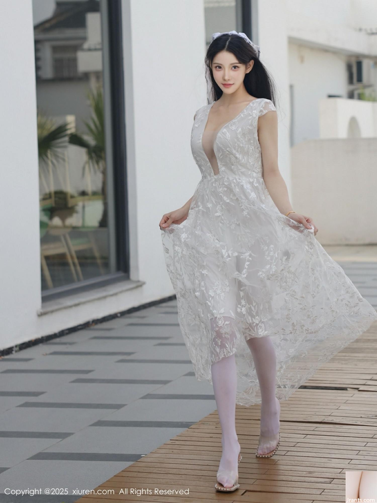 (XiuRen) 2025.08.18 No.10661 عکس نسخه کامل Li Shuang&#39;er (83p)