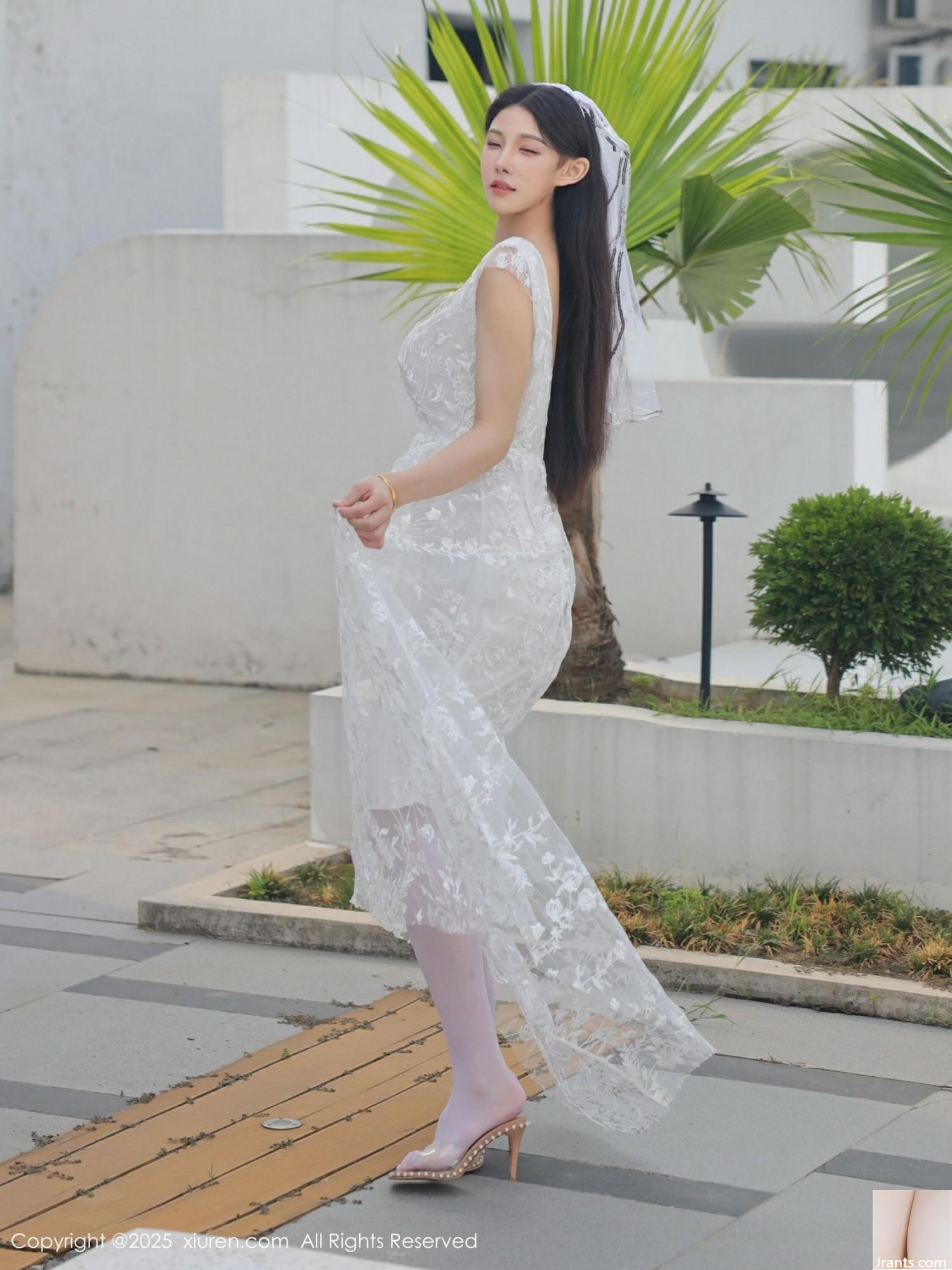 (XiuRen) 2025.08.18 No.10661 عکس نسخه کامل Li Shuang&#39;er (83p)