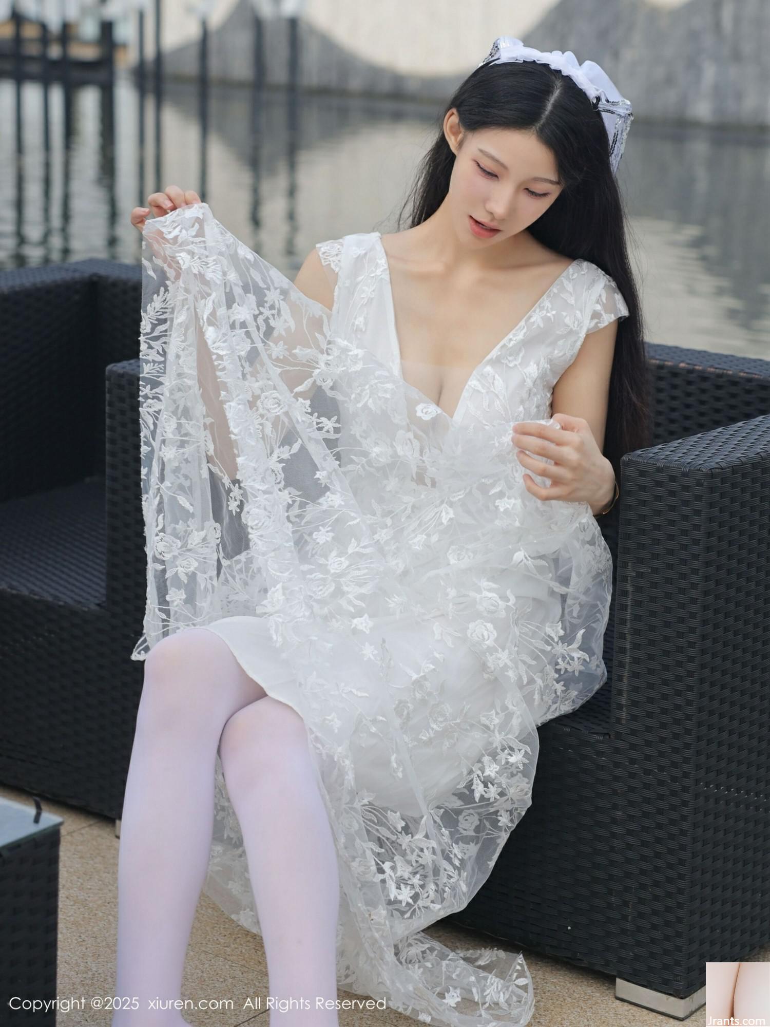 (XiuRen) 2025.08.18 No.10661 عکس نسخه کامل Li Shuang&#39;er (83p)