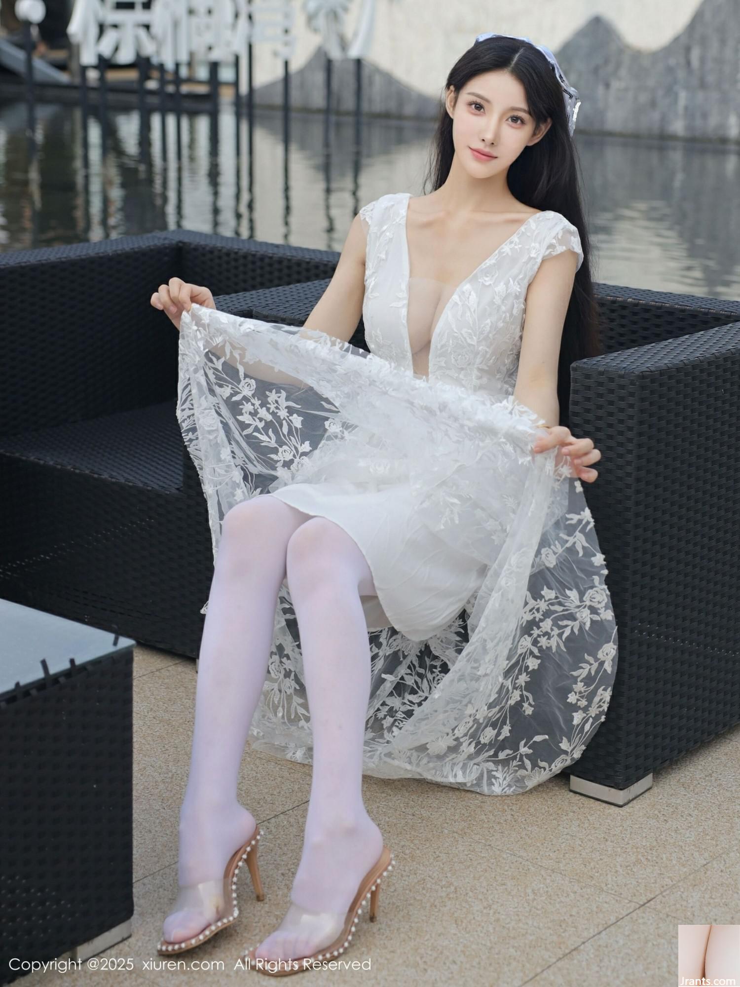 (XiuRen) 2025.08.18 No.10661 عکس نسخه کامل Li Shuang&#39;er (83p)