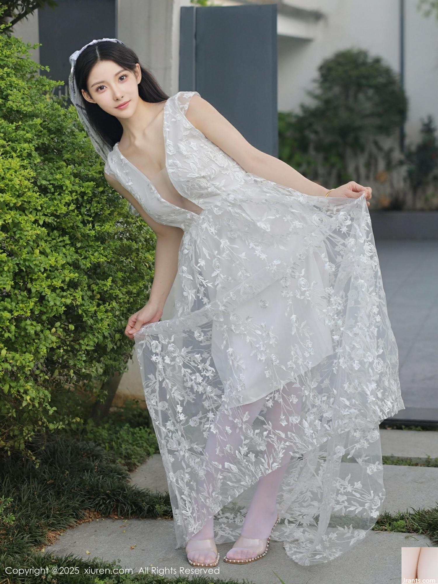 (XiuRen) 2025.08.18 No.10661 عکس نسخه کامل Li Shuang&#39;er (83p)