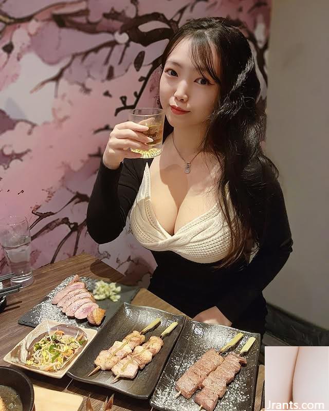 Doux et indigne de la vie « Zhang Yu Tako » révèle des jambes blanches, tendres et minces (10p