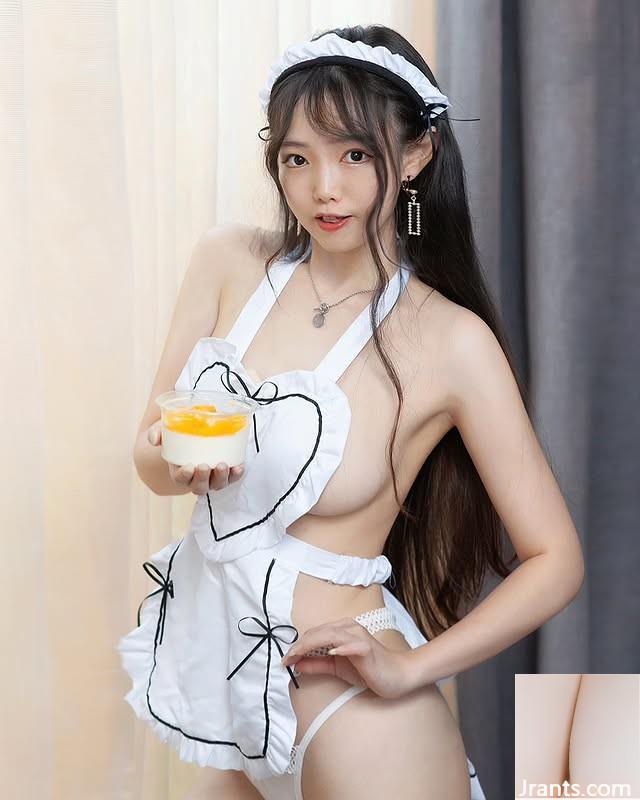 Doux et indigne de la vie « Zhang Yu Tako » révèle des jambes blanches, tendres et minces (10p