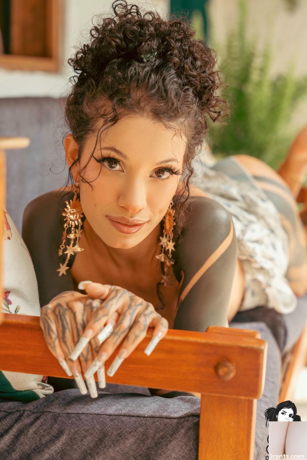 (Suicide Girls) 17 de junho de 2025 &#8211; Menasaurio &#8211; Frutas do Paraíso (59p)