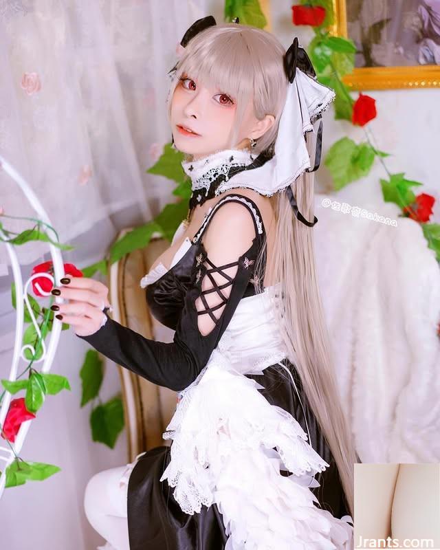 Coser ရဲ့ချိုမြိန်အပြုံးကလူတွေကိုနေရာလွတ်ထဲကျစေတယ် (10p)