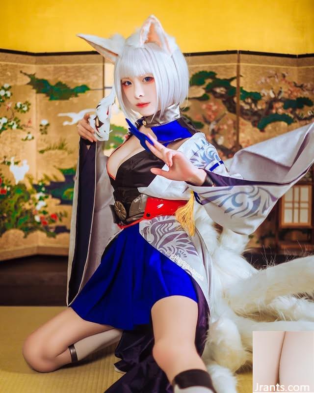 Coser ရဲ့ချိုမြိန်အပြုံးကလူတွေကိုနေရာလွတ်ထဲကျစေတယ် (10p)