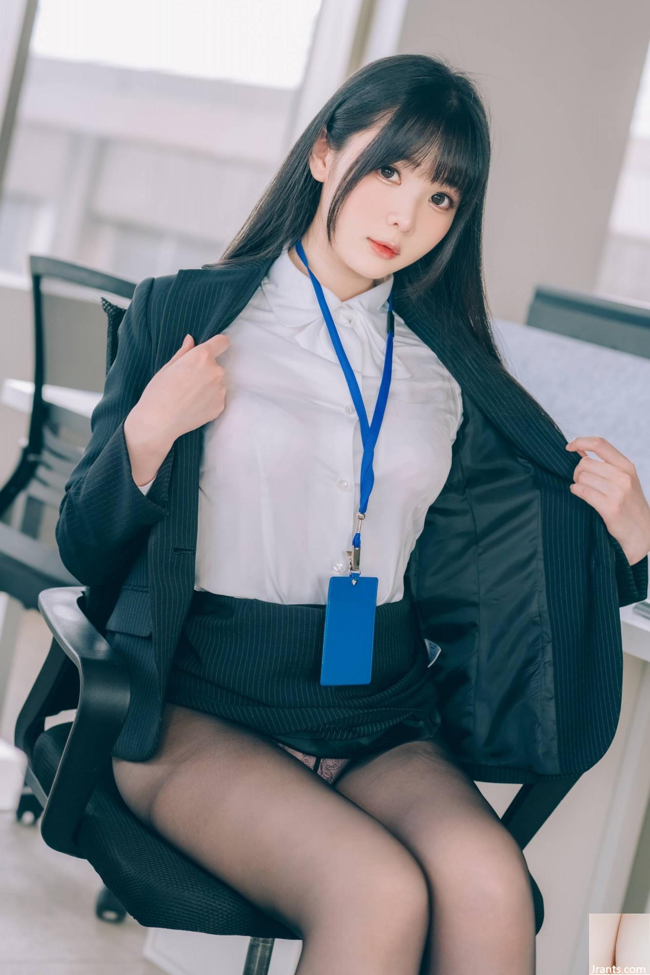 (온라인 컬렉션) 복지 소녀 Frost Moon &#8220;Secret Office&#8221;VIP 독점 (128p)